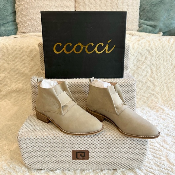 CCOCCI Shoes - Ccocci Tan Ankle Booties with Elastic Front Panel-Sz 6
